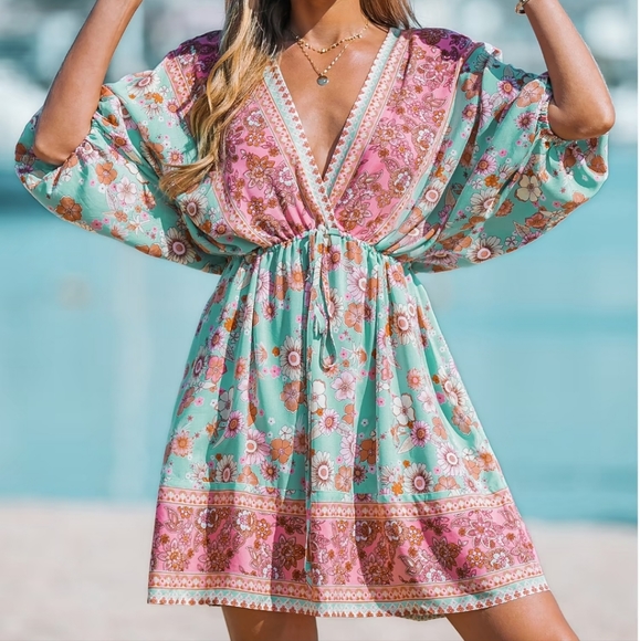 Cupshe dress D184 - Picture 2 of 2